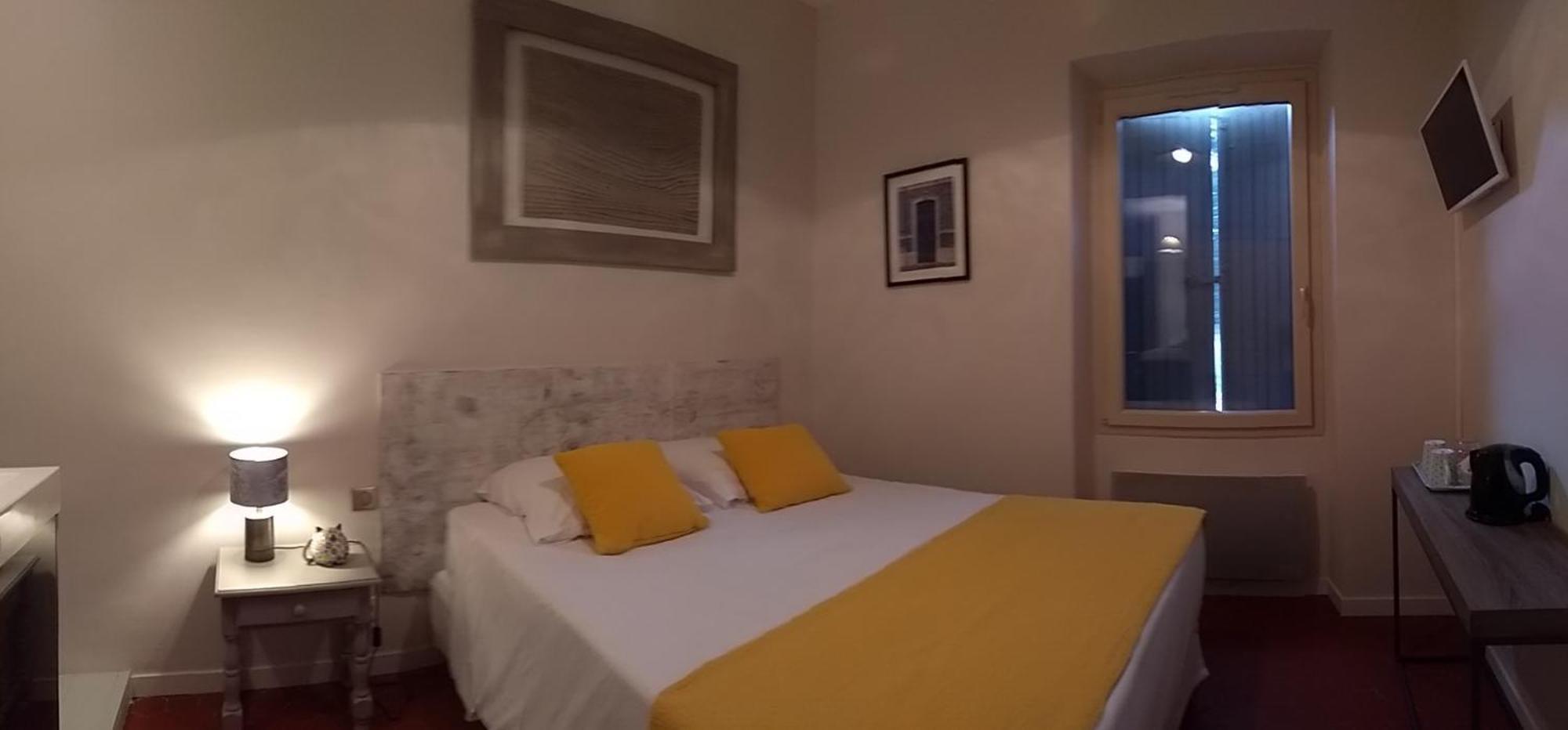 Bed and Breakfast Mas de Camejean Lambesc Exterior foto