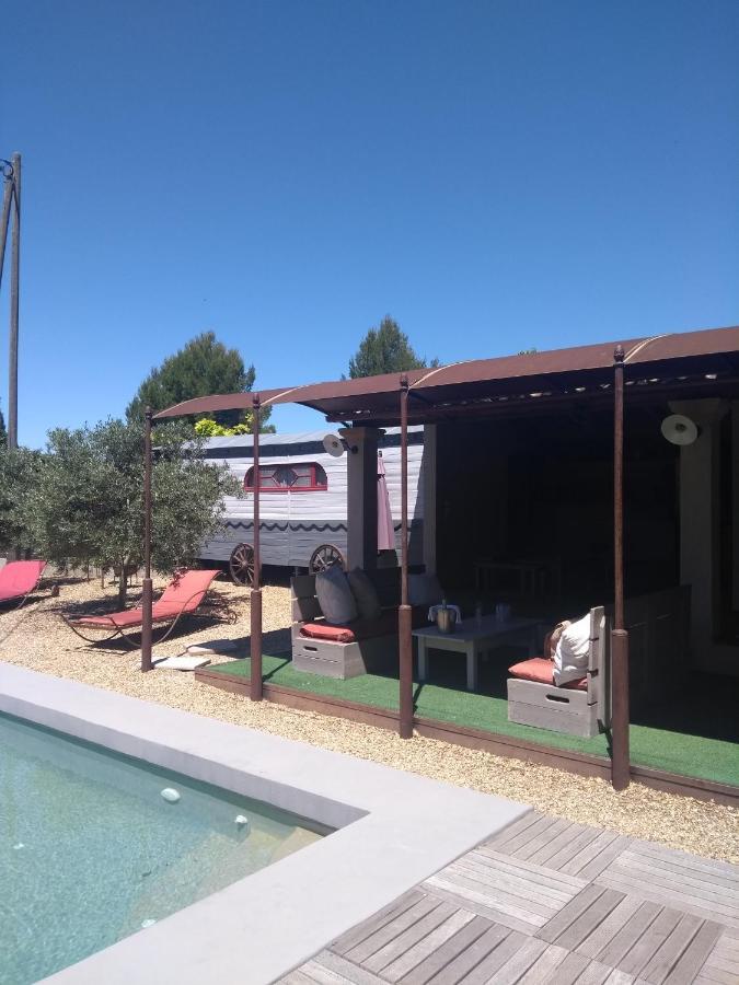 Bed and Breakfast Mas de Camejean Lambesc Exterior foto